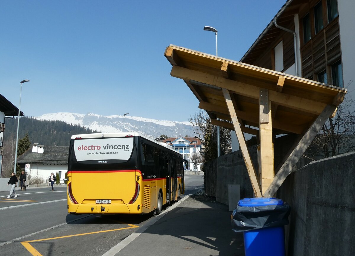 (233'776) - PostAuto Graub�nden - GR 170'431 - Iveco am 11. M�rz 2022 in Laax, Post (prov. Haltestelle)