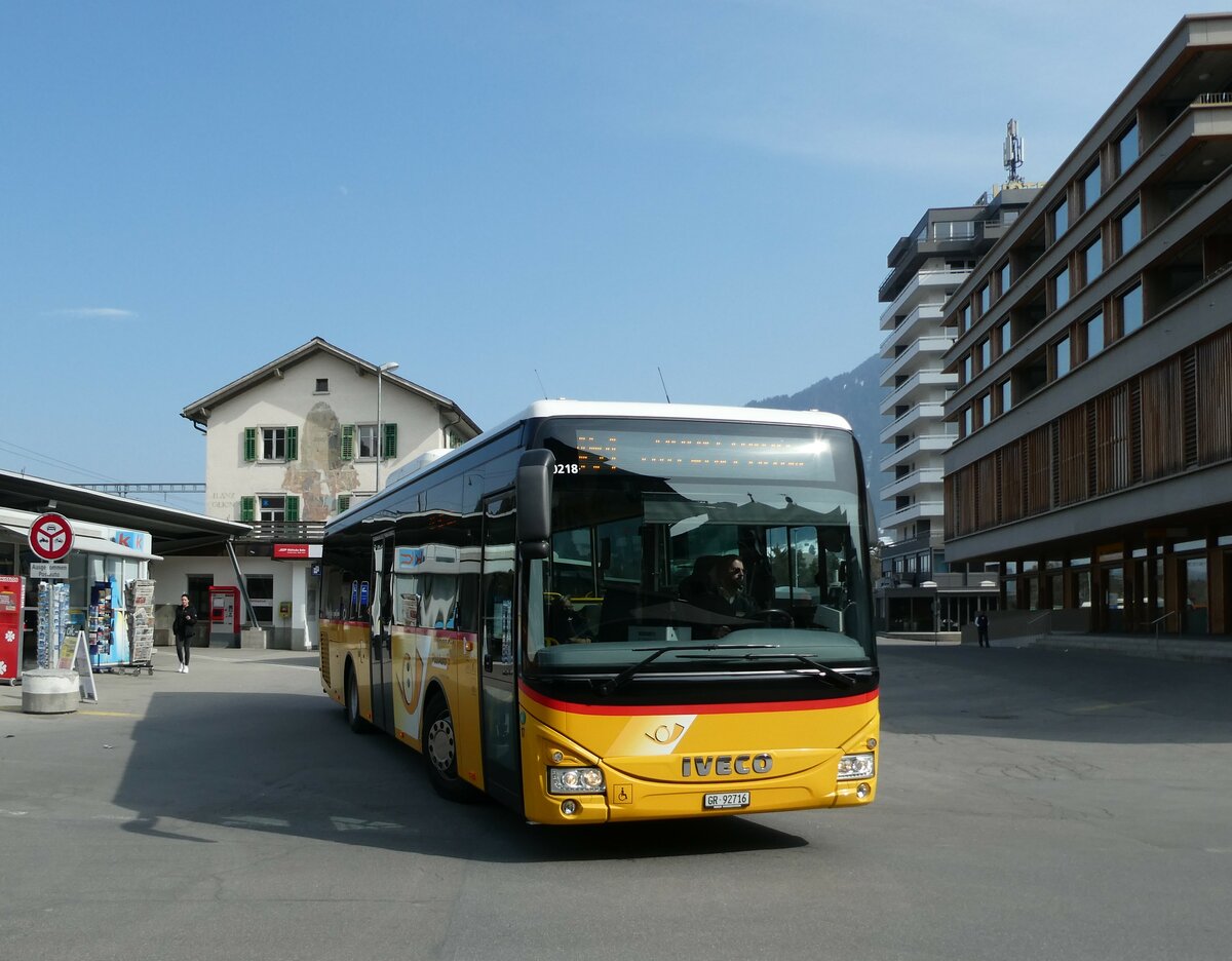(233'789) - PostAuto Graub�nden - Nr. 17/GR 92'716 - Iveco (ex Fontana, Ilanz Nr. 17; ex Fontana, Ilanz Nr. 11) am 11. M�rz 2022 beim Bahnhof Ilanz