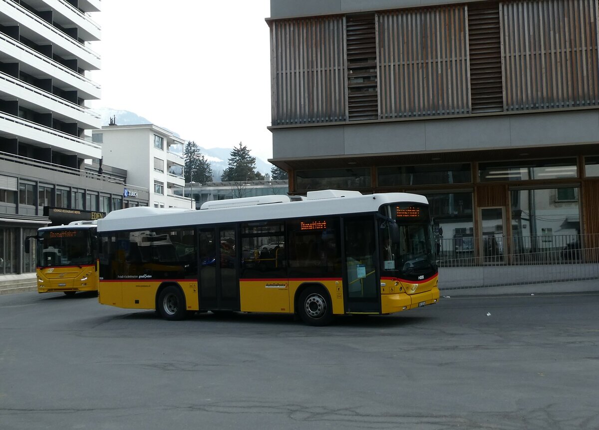 (233'805) - PostAuto Graub�nden - Nr. 8/GR 50'214 - Scania/Hess (ex Fontana, Ilanz Nr. 8) am 11. M�rz 2022 beim Bahnhof Ilanz