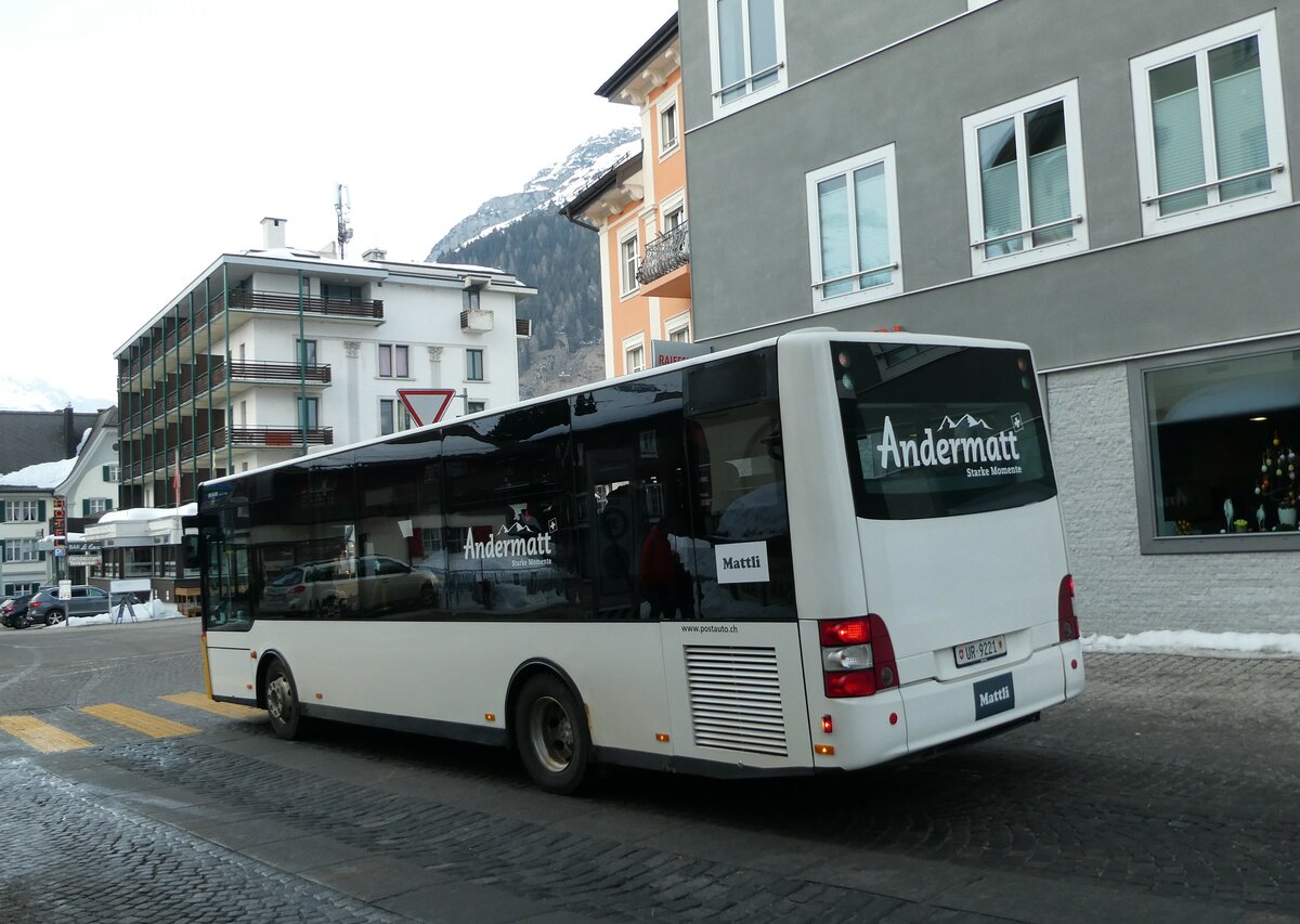 (233'822) - Mattli, Wassen - UR 9221 - MAN/G�ppel (ex Lengacher, Wichtrach Nr. 6) am 11. M�rz 2022 in Andermatt, Poststrasse