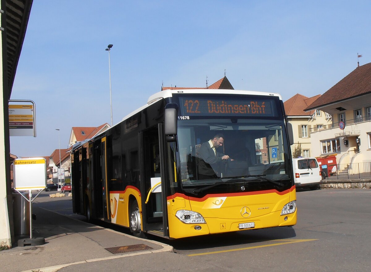 (233'846) - Wieland, Murten - Nr. 125/FR 300'631 - Mercedes am 12. M�rz 2022 beim Bahnhof Kerzers