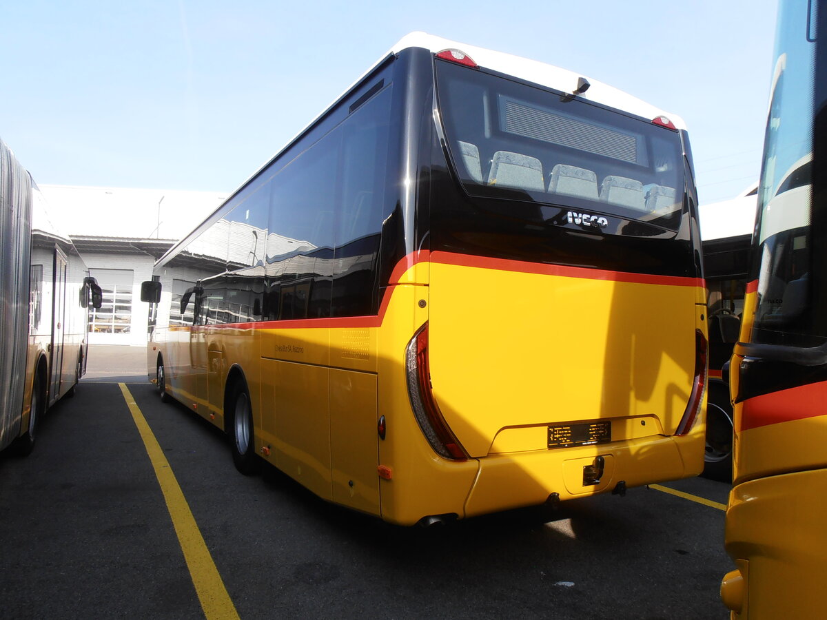 (233'865) - Chiesa, Riazzino - PID 11'823 - Iveco am 12. M�rz 2022 in Kerzers, Interbus