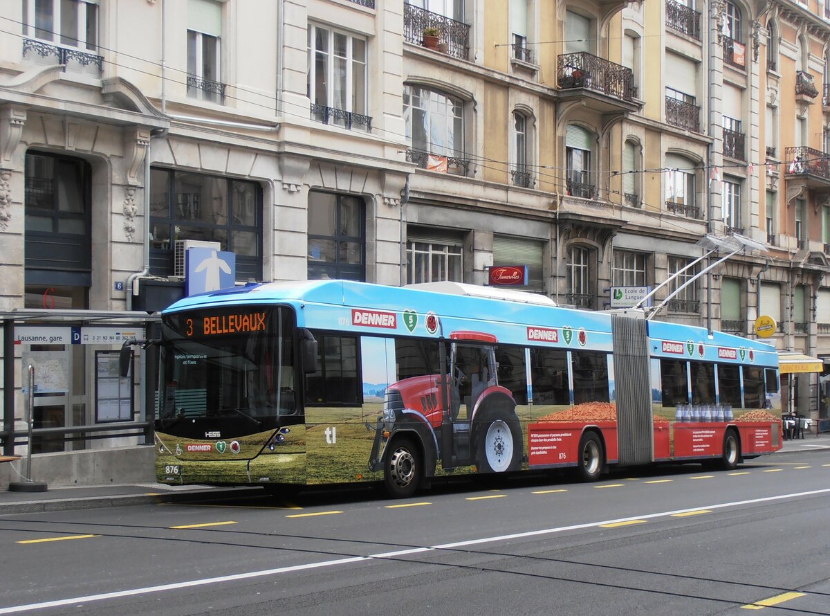 (233'951) - TL Lausanne - Nr. 876 - Hess/Hess Gelenktrolleybus am 13. M�rz 2022 beim Bahnhof Lausanne
