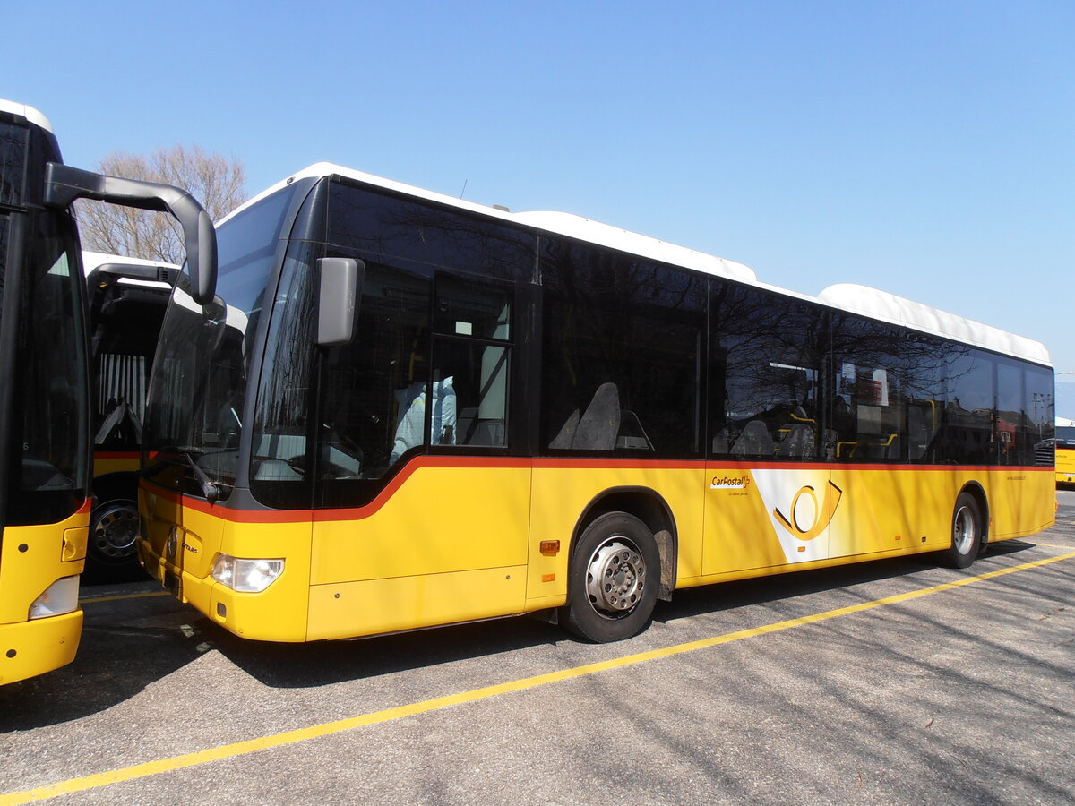 (234'016) - CarPostal Ouest - (VD 335'343) - Mercedes am 20. M�rz 2022 in Yverdon, Garage