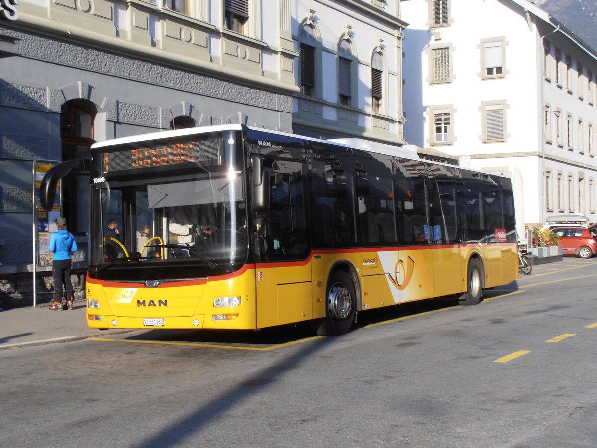 (234'052) - PostAuto Wallis - VS 531'960 - MAN (ex CarPostal Ouest) am 20. M�rz 2022 beim Bahnhof Brig