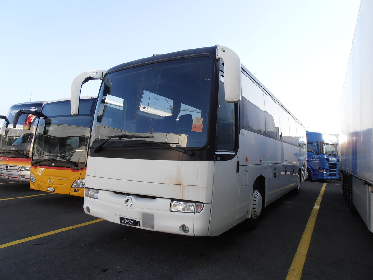 (234'107) - Schweizer Armee - M+29'352 - Irisbus am 26. M�rz 2022 in Kerzers, Interbus