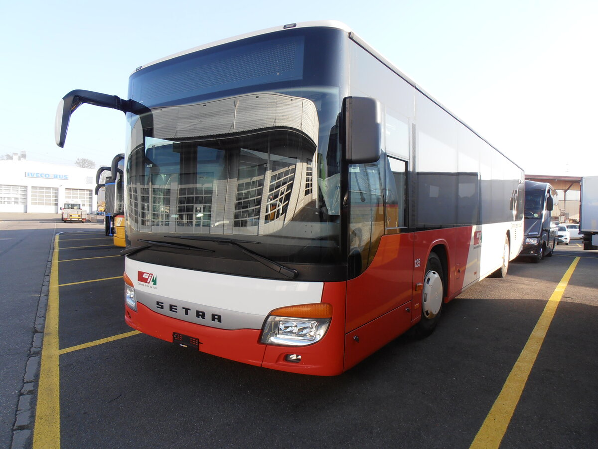 (234'109) - CJ Tramelan - Nr. 125 - Setra am 26. M�rz 2022 in Kerzers, Interbus