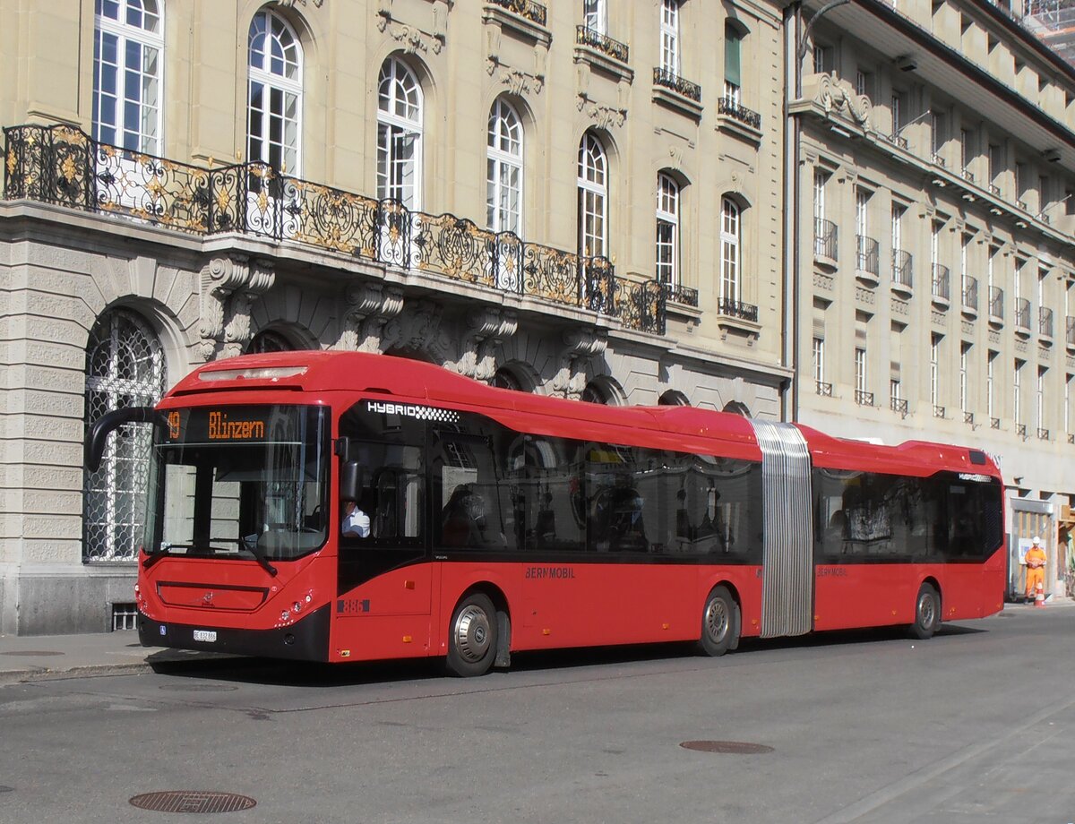 (234'131) - Bernmobil, Bern - Nr. 886/BE 832'886 - Volvo am 28. M�rz 2022 in Bern, Bundesplatz