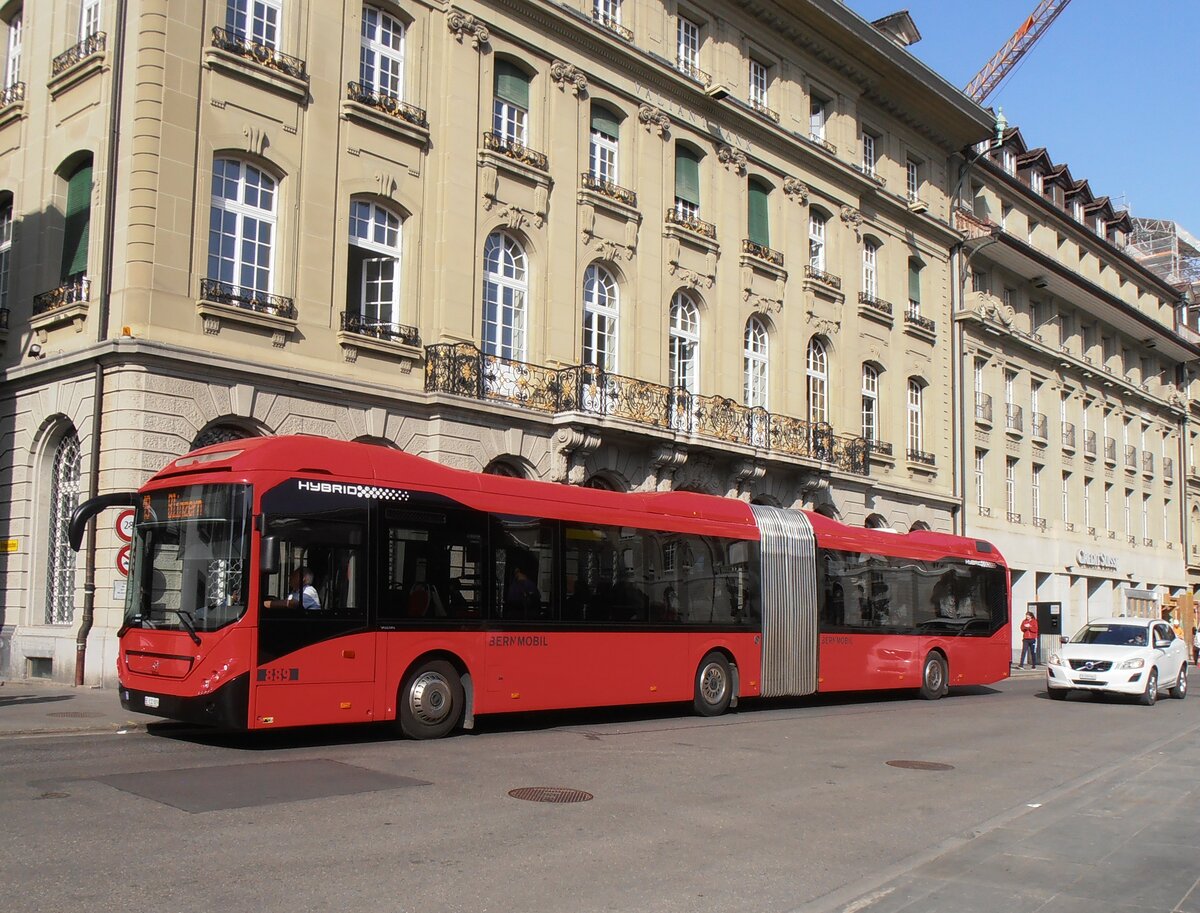 (234'140) - Bernmobil, Bern - Nr. 889/BE 832'889 - Volvo am 28. M�rz 2022 in Bern, Bundesplatz