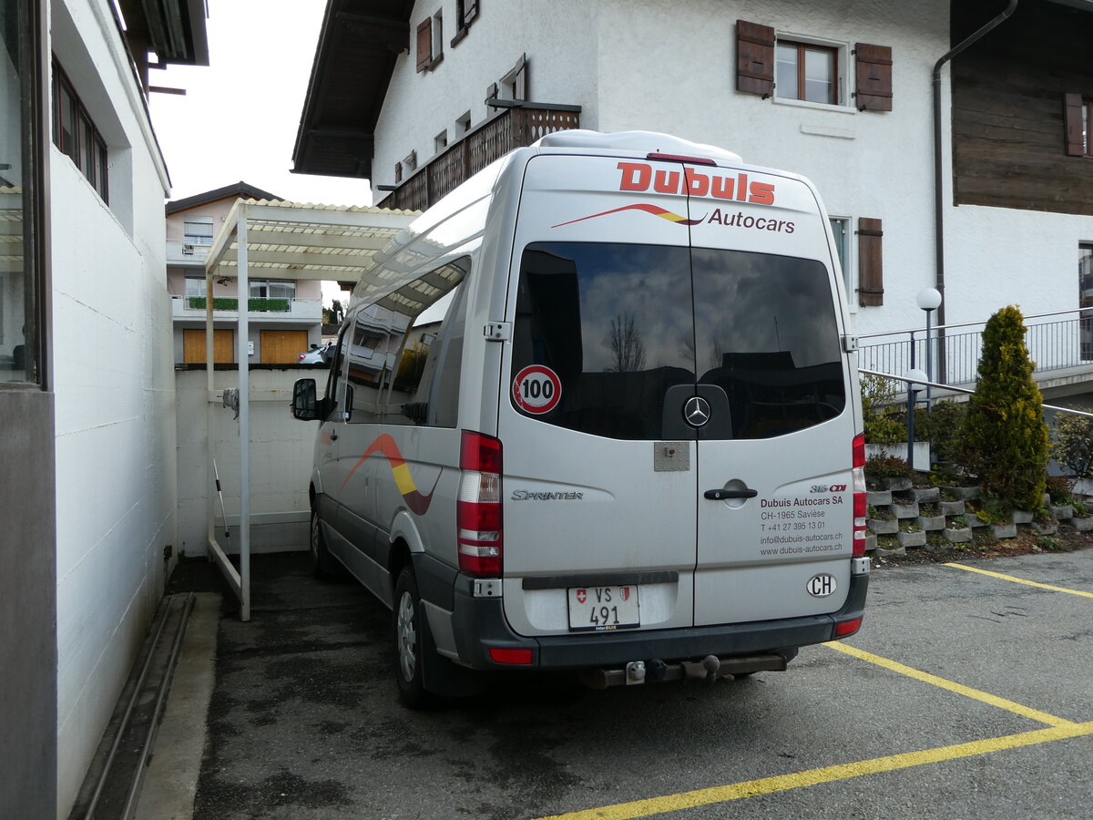(234'255) - Dubuis, Savi�se - VS 491 - Mercedes am 9. April 2022 in Savi�se, Garage
