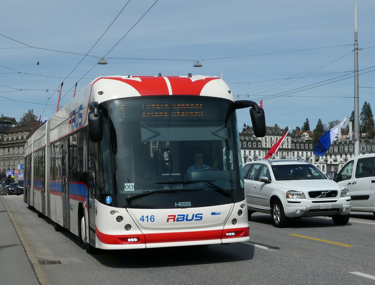 (234'433) - VBL Luzern - Nr. 416 - Hess/Hess Doppelgelenktrolleybus am 11. April 2022 in Luzern, Bahnhofbr�cke