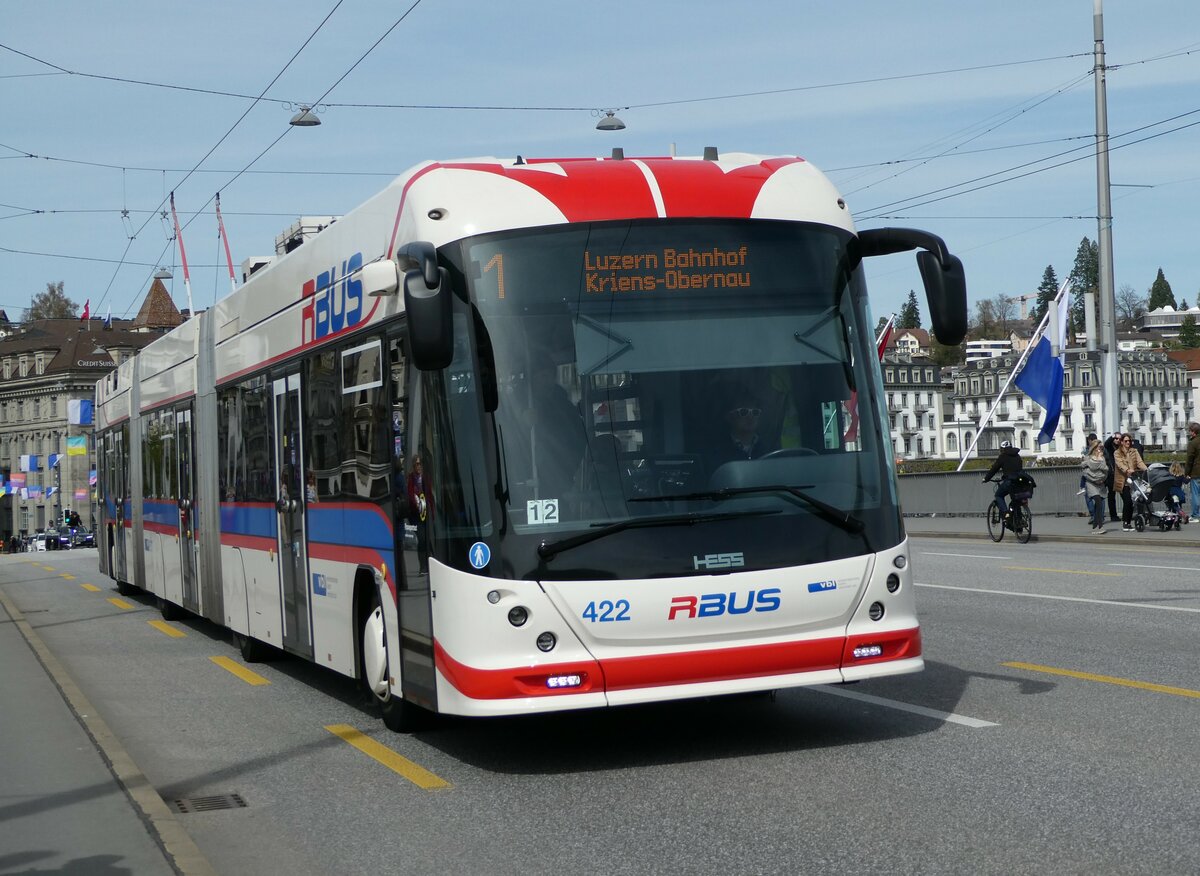 (234'453) - VBL Luzern - Nr. 422 - Hess/Hess Doppelgelenktrolleybus am 11. April 2022 in Luzern, Bahnhofbr�cke