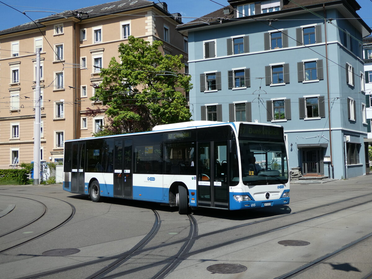 (235'062) - VBZ Z�rich - Nr. 615/ZH 745'615 - Mercedes am 2. Mai 2022 beim Bahnhof Z�rich-Wiedikon
