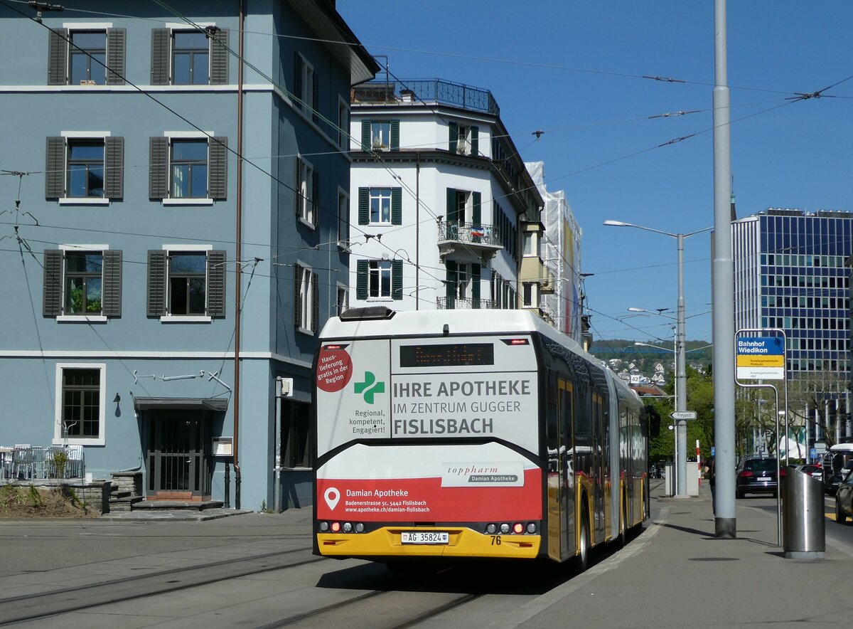 (235'076) - Steffen, Remetschwil - Nr. 76/AG 35'824 - Solaris am 2. Mai 2022 beim Bahnhof Z�rich-Wiedikon