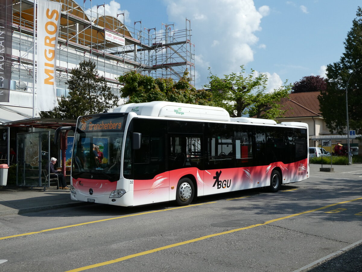 (235'121) - BGU Grenchen - Nr. 32/SO 104'010 - Mercedes am 4. Mai 2022 beim Bahnhof Grenchen S�d