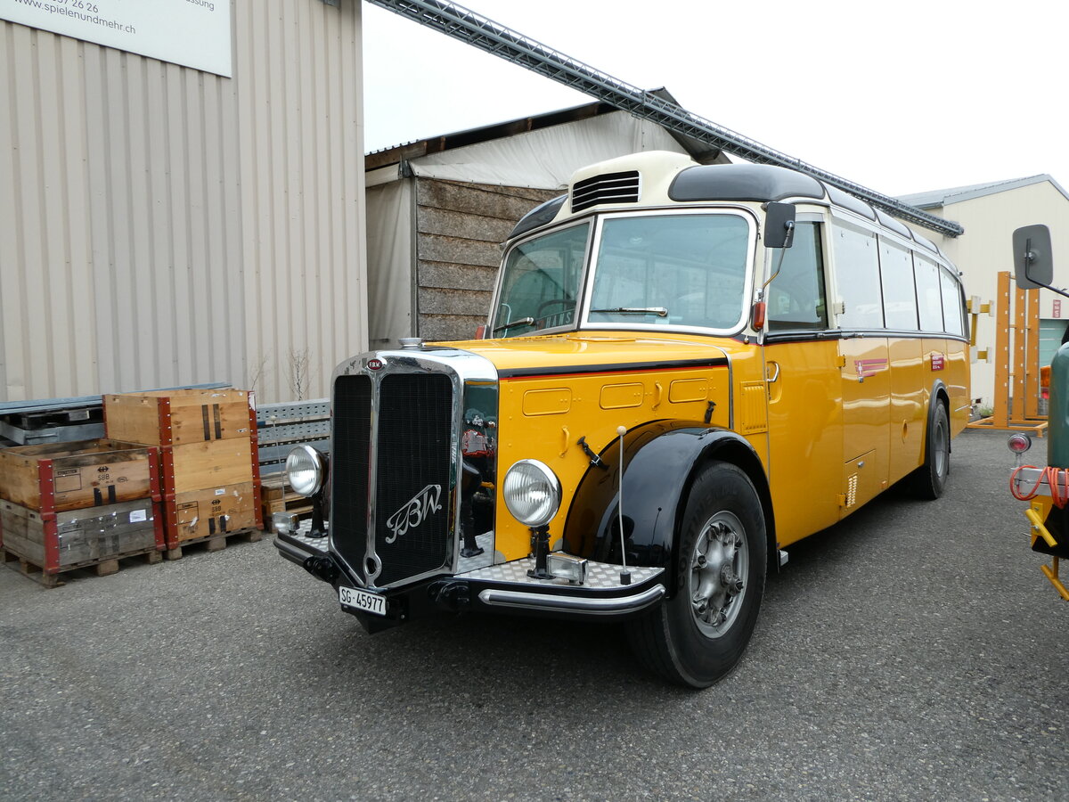 (235'308) - R�egg, R�ti - SG 45'977 - FBW/FHS (ex Kantonspolizei, Bern; ex P 23'180; ex P 2216) am 7. Mai 2022 in Attikon, Wegm�ller