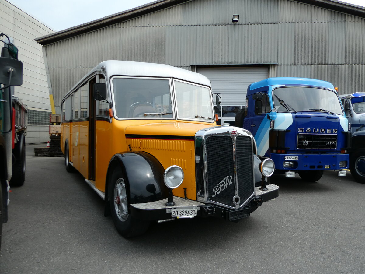 (235'334) - Badertscher, Winterthur - ZH 32'943 U - FBW/T�scher (ex P 24'574; ex P 1394) am 7. Mai 2022 in Attikon, Wegm�ller