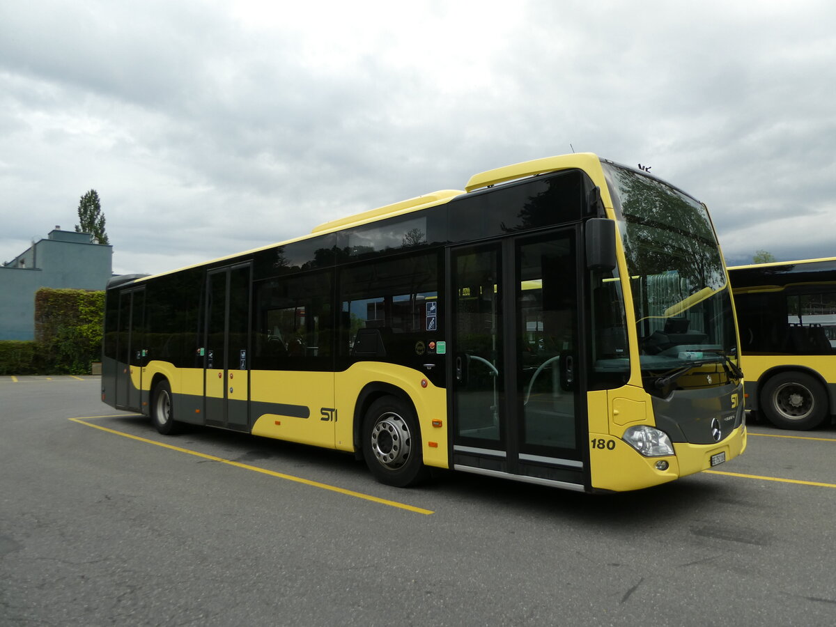 (235'508) - STI Thun - Nr. 180/BE 752'180 - Mercedes am 8. Mai 2022 bei der Schiffl�ndte Thun