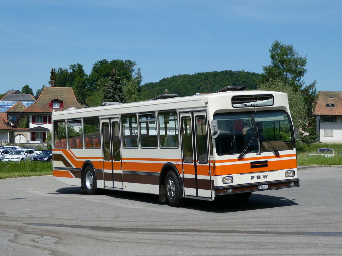(235'700) - Wegm�ller, M�nsingen - BE 399'675 - FBW/R&J (ex Bamert, Wollerau) am 15. Mai 2022 in Wynigen, Landi