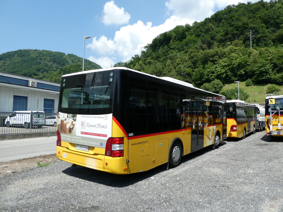 (236'357) - Merzaghi, Maroggia - TI 215'333 - MAN/G�ppel (ex AutoPostale Ticino) am 26. Mai 2022 in Maroggia, Neue Garage