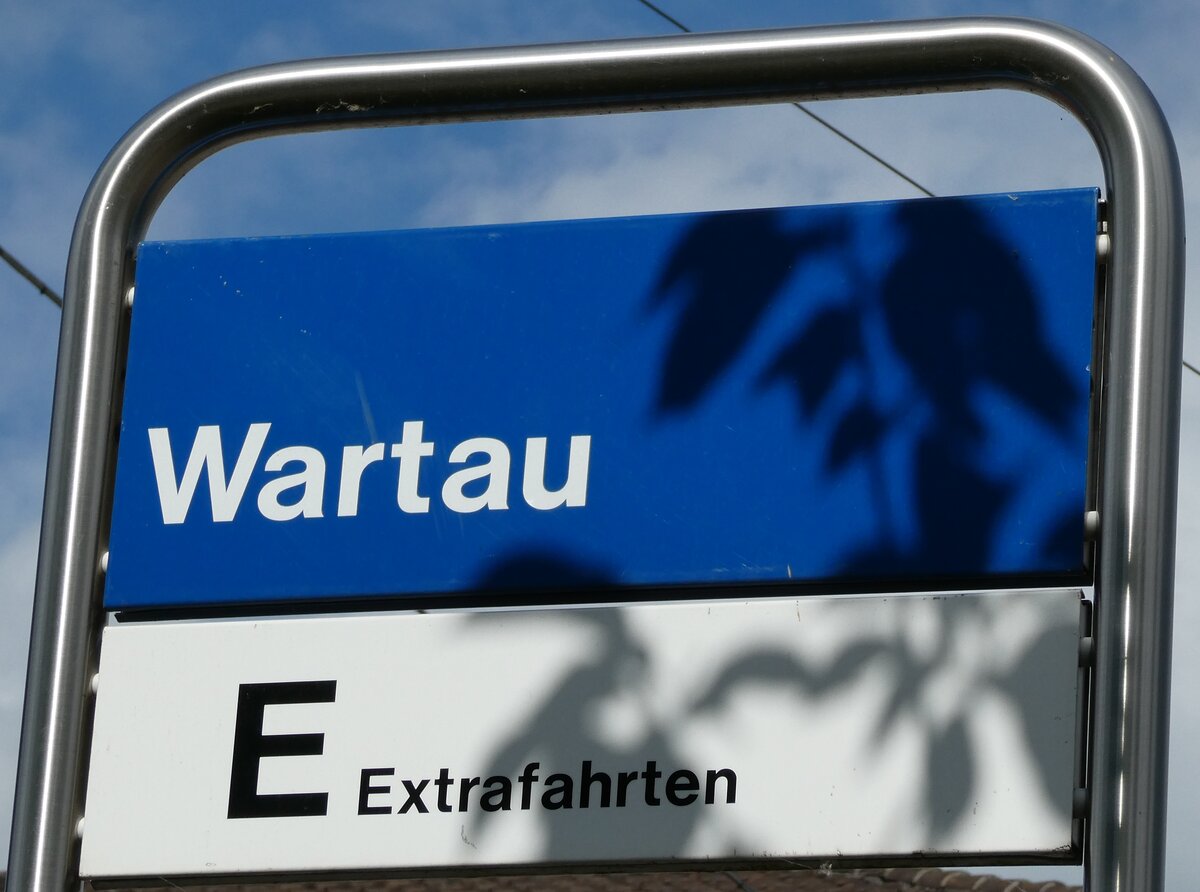 (236'382) - ZVV-Haltestellenschild - Z�rich, Wartau - am 28. Mai 2022