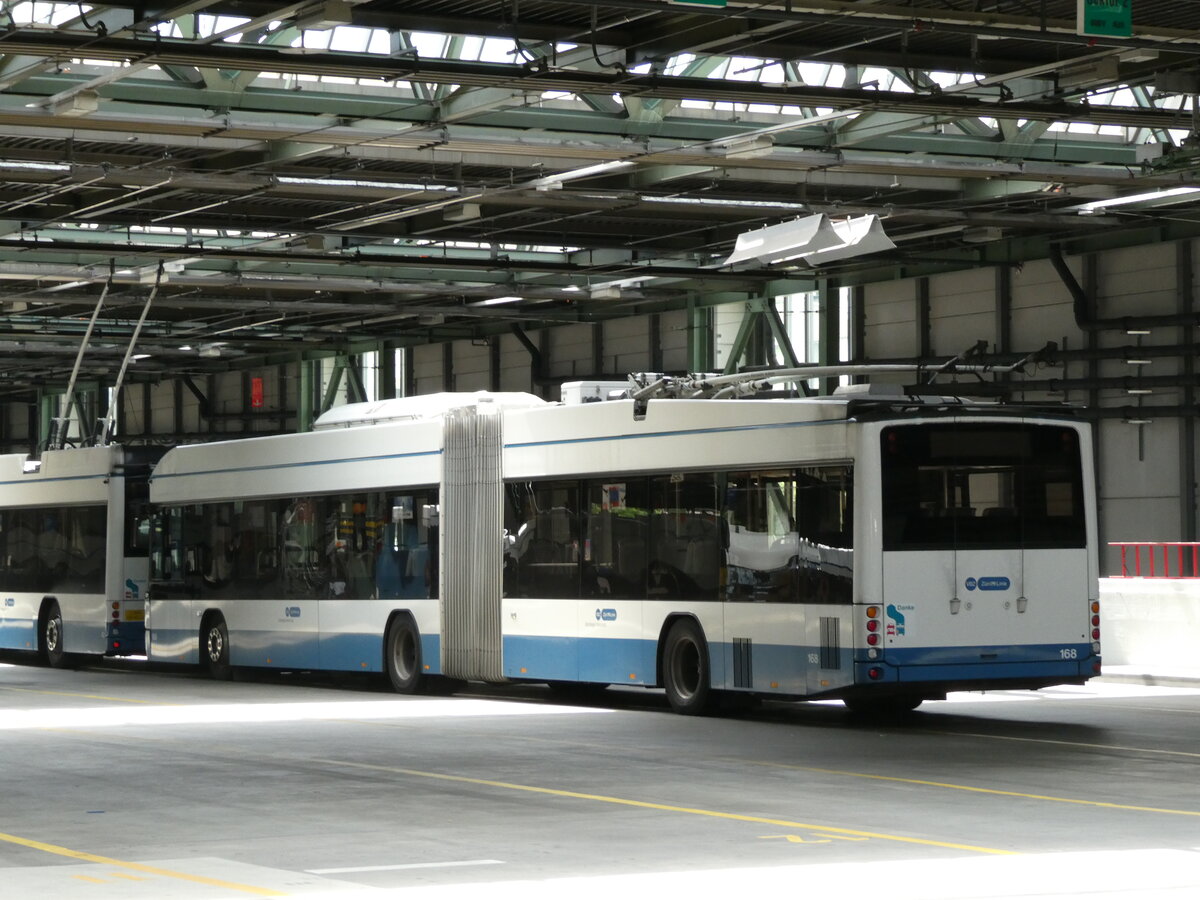 (236'405) - VBZ Z�rich - Nr. 168 - Hess/Hess Gelenktrolleybus am 28. Mai 2022 in Z�rich, Garage Hardau