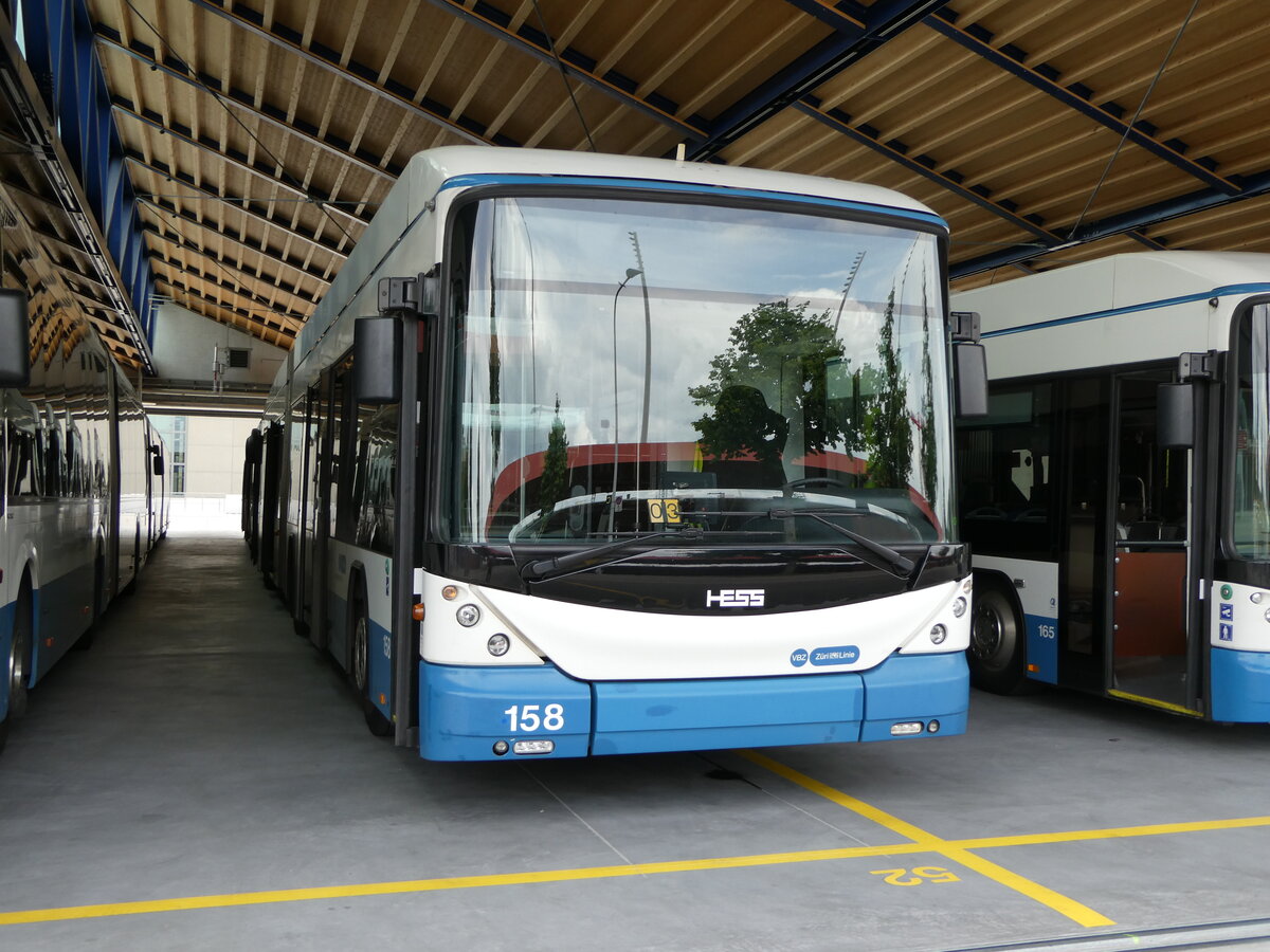 (236'426) - VBZ Z�rich - Nr. 158 - Hess/Hess Gelenktrolleybus am 28. Mai 2022 in Z�rich, Garage Hardau