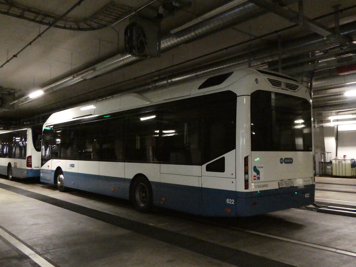 (236'437) - VBZ Z�rich - Nr. 622/ZH 786'622 - Volvo am 28. Mai 2022 in Z�rich, Garage Hardau