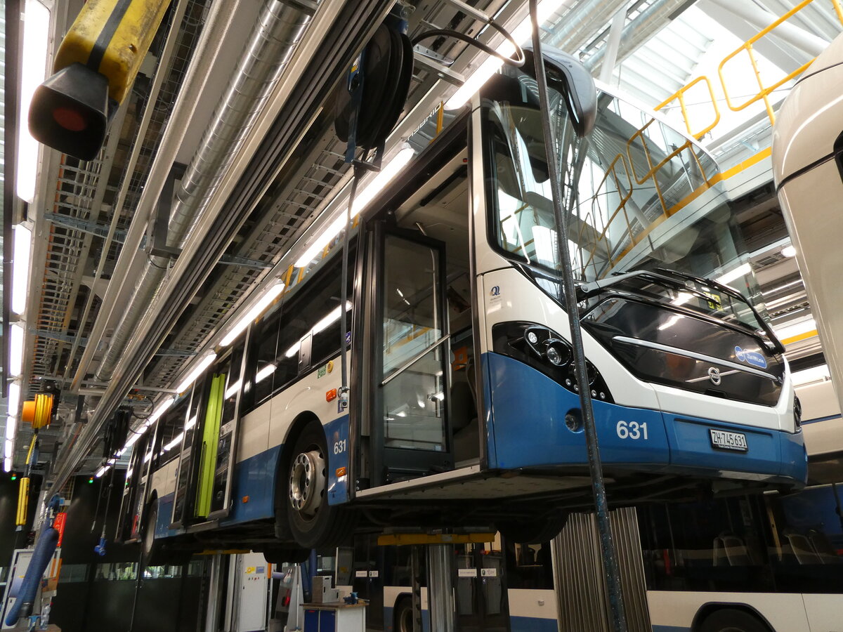 (236'455) - VBZ Z�rich - Nr. 631/ZH 745'631 - Volvo am 28. Mai 2022 in Z�rich, Garage Hardau