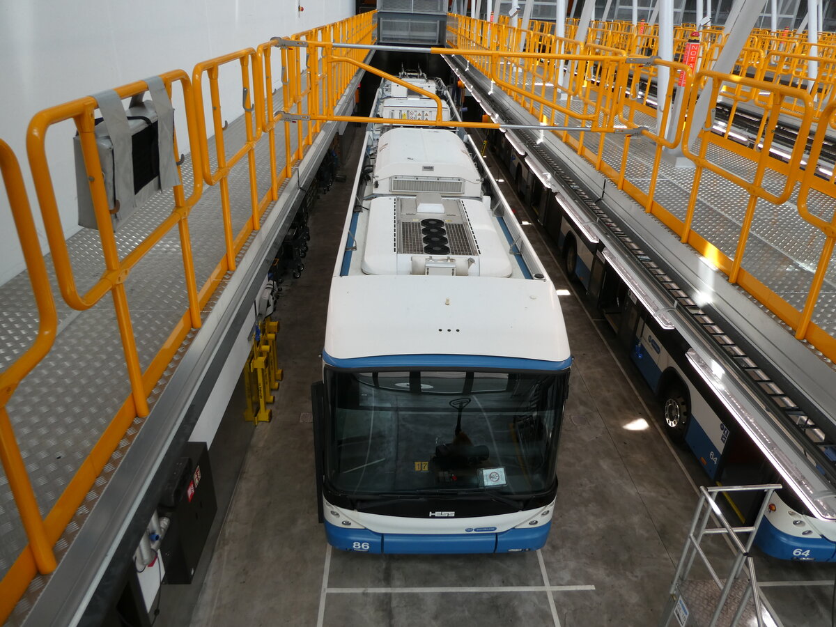 (236'457) - VBZ Z�rich - Nr. 86 - Hess/Hess Doppelgelenktrolleybus am 28. Mai 2022 in Z�rich, Garage Hardau
