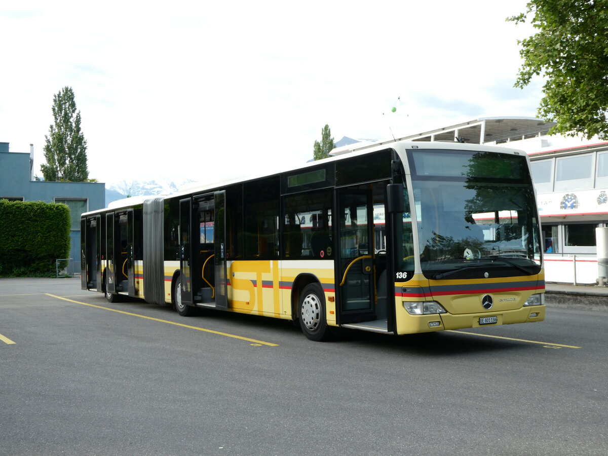 (236'546) - STI Thun - Nr. 136/BE 801'136 - Mercedes am 3. Juni 2022 bei der Schiffl�ndte Thun