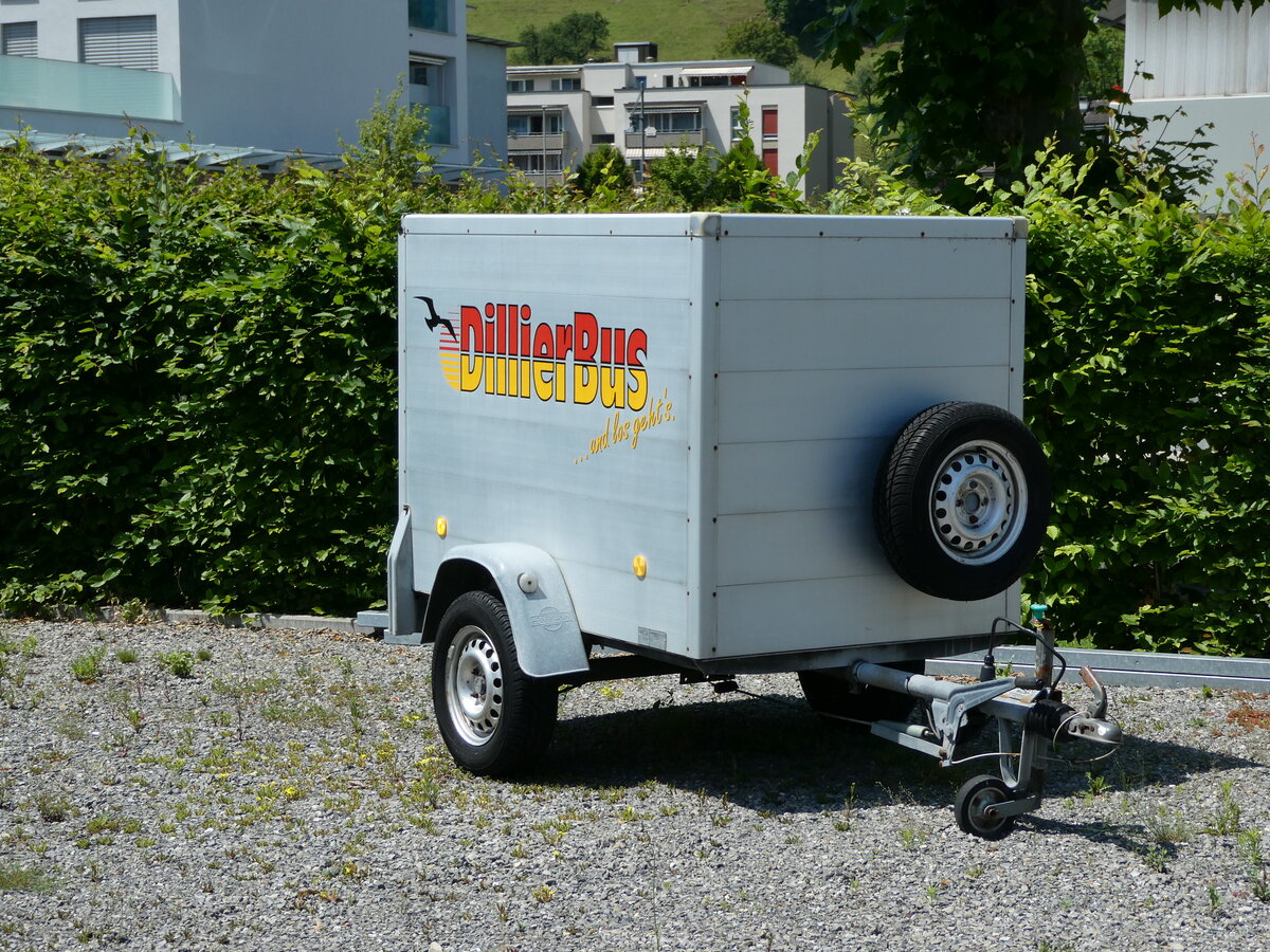 (236'713) - Dillier, Sarnen - OW 10'921 - BPW Gep�ckanh�nger am 4. Juni 2022 in Sarnen, Postgarage