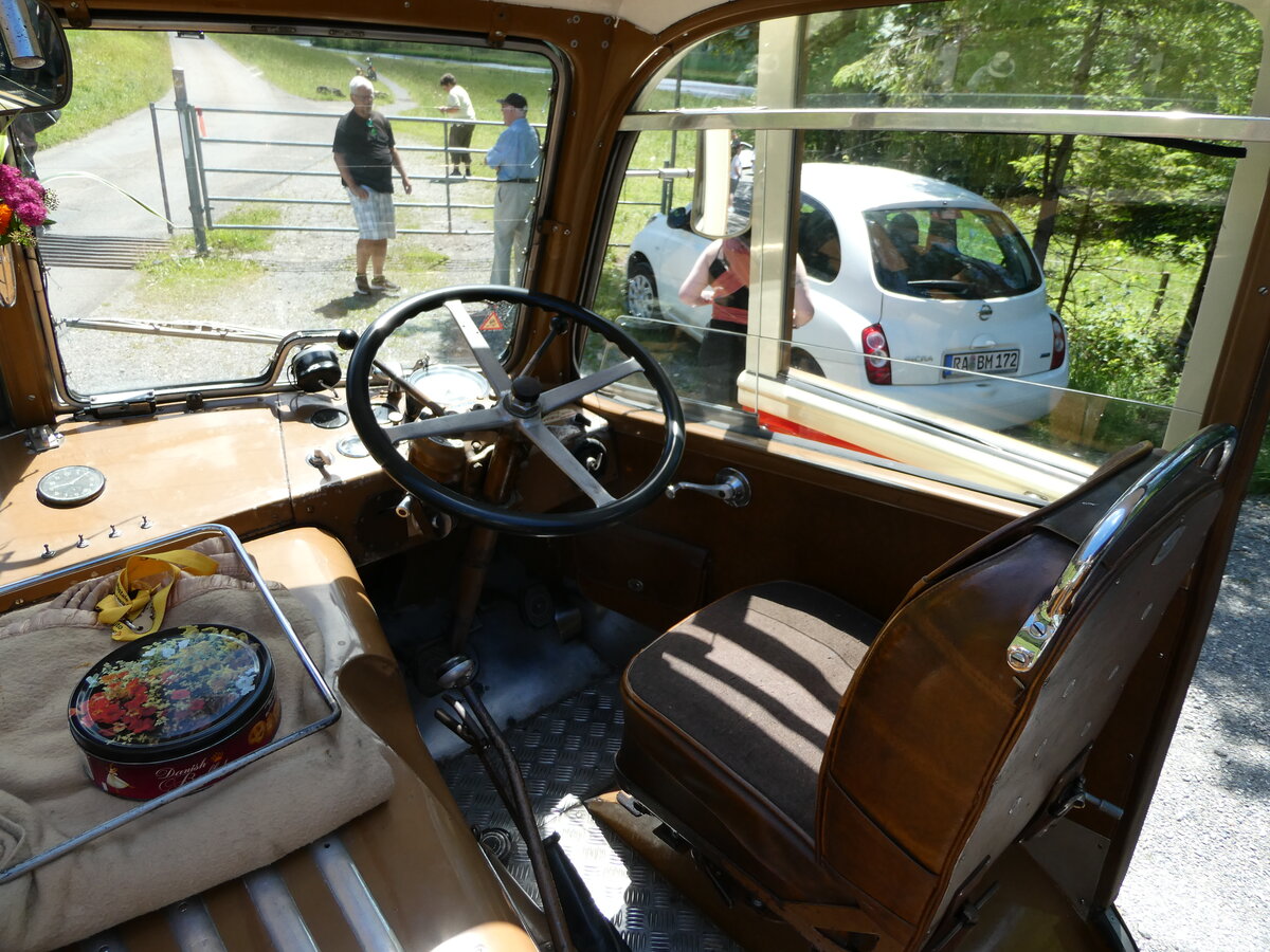 (237'618) - Schmid, Th�rishaus - Nr. 3/BE 26'760 - Saurer/Gangloff (ex Geiger, Adelboden Nr. 3) am 26. Juni 2022 in Kiental, Tschingelsee (Innenaufnahme)