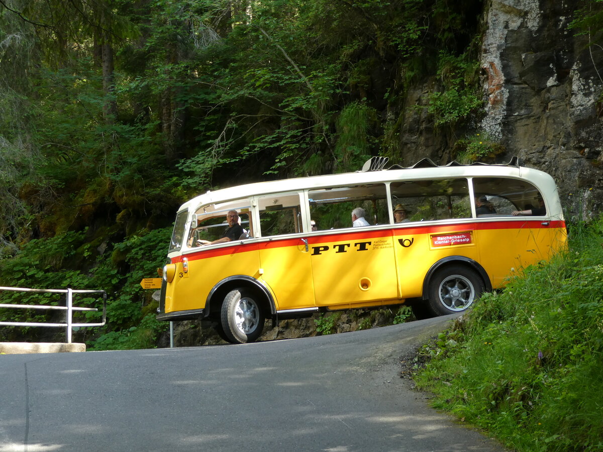 (237'679) - Schmid, Th�rishaus - Nr. 3/BE 26'760 - Saurer/Gangloff (ex Geiger, Adelboden Nr. 3) am 26. Juni 2022 in Kiental, Hexenkessel