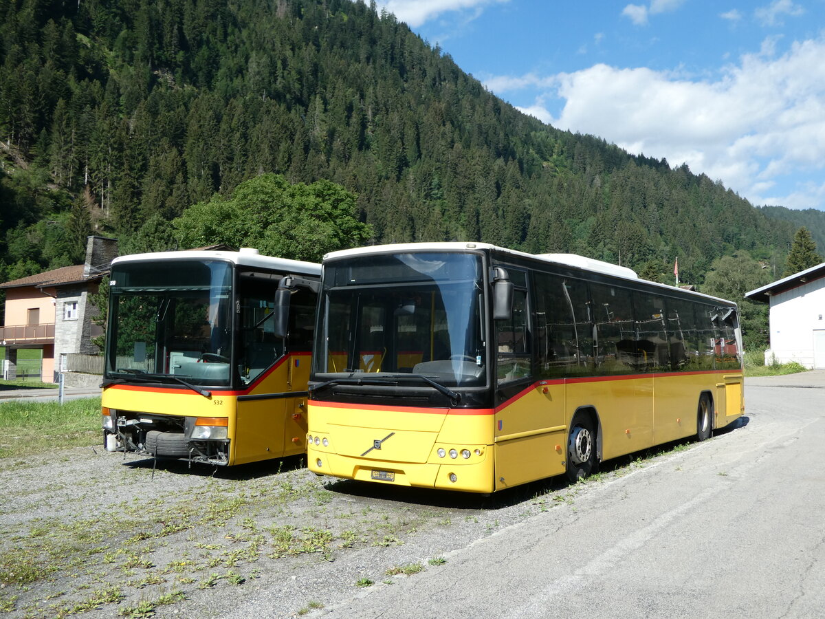 (237'757) - Marchetti, Airolo - (TI 241'034) - Volvo am 2. Juli 2022 in Ambri, Garage