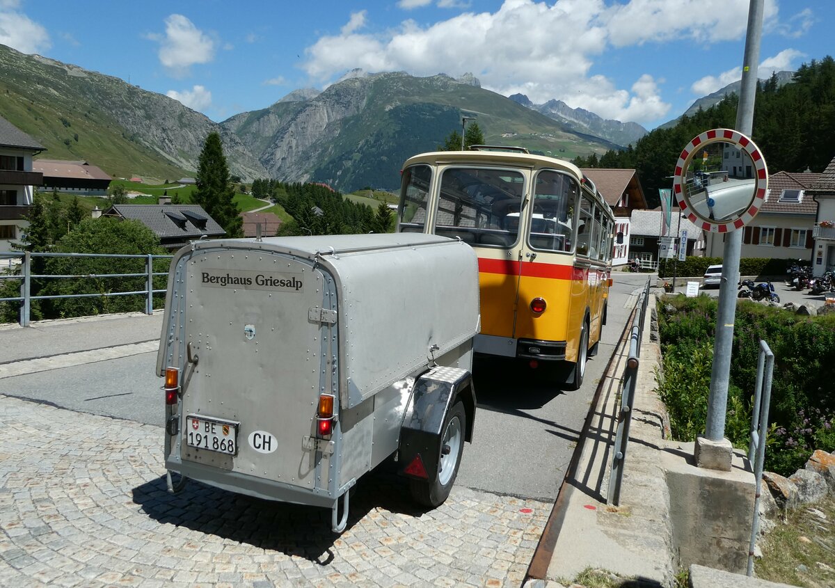 (237'968) - Schmid, Th�rishaus - Nr. 9/BE 26'105 - Saurer/R&J (ex Geiger, Adelboden Nr. 9) am 10. Juli 2022 in Hospental, Reussbr�cke