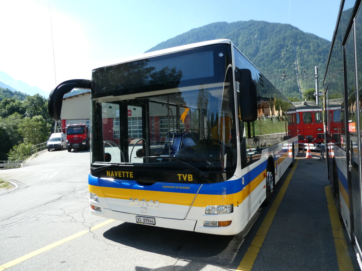 (238'097) - TMR Martigny - Nr. 103/VS 89'944 - MAN am 16. Juli 2022 in Orsi�res, Garage
