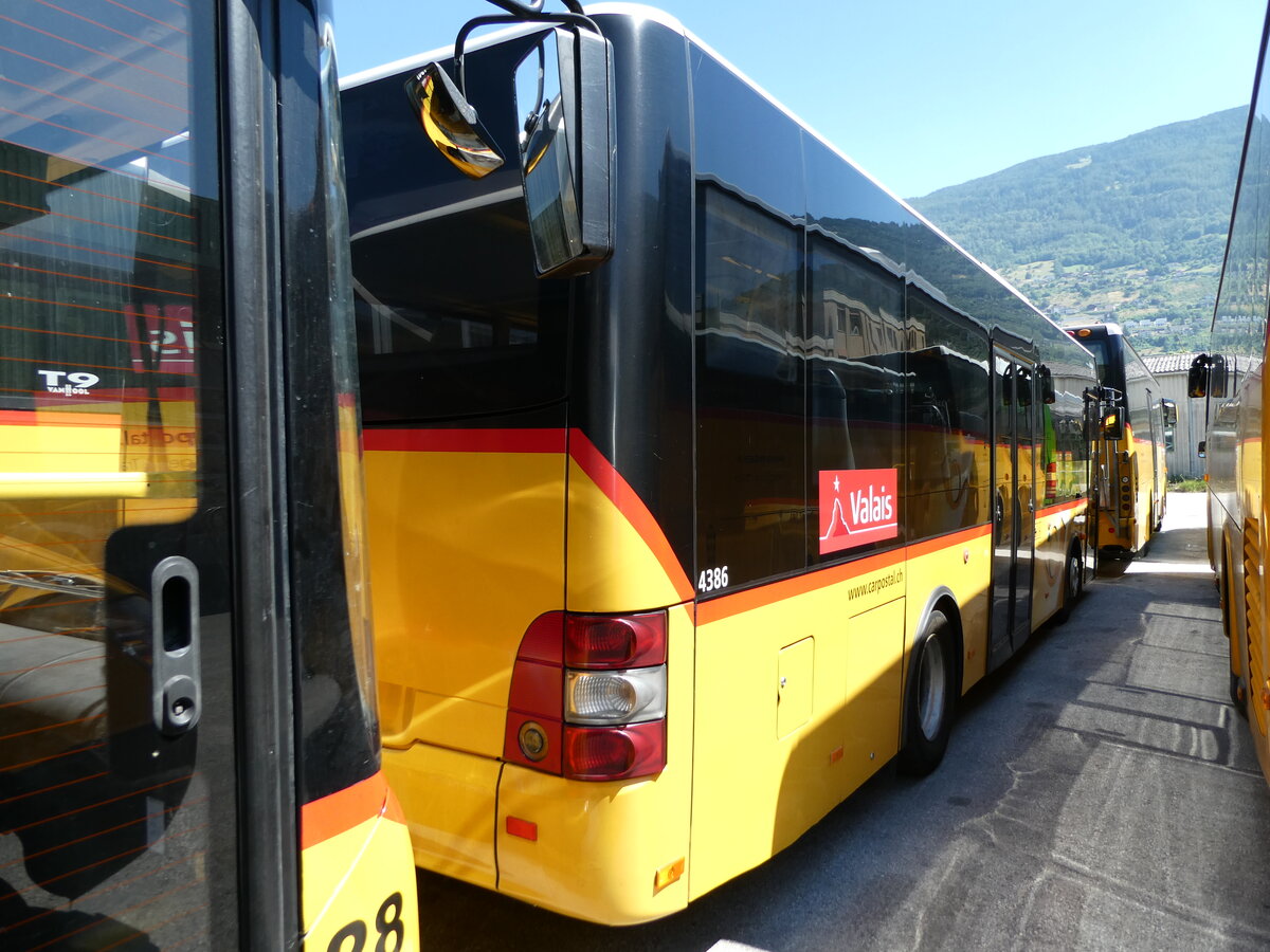(238'171) - PostAuto Wallis - Nr. 29/VS 205'405 - MAN/G�ppel (ex PostAuto Bern Nr. 215; ex RBS Worblaufen Nr. 215) am 16. Juli 2022 in Sion, Interbus