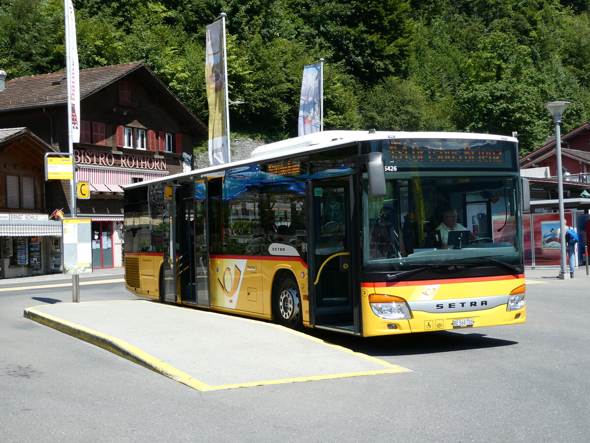 (238'773) - Fl�ck, Brienz - Nr. 3/BE 568'700 - Setra am 1. August 2022 beim Bahnhof Brienz