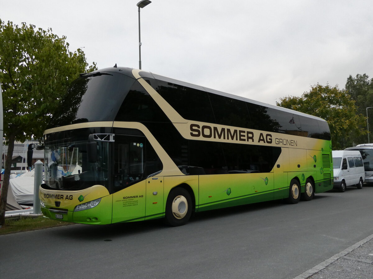 (238'833) - Sommer, Gr�nen - BE 71'702 - Neoplan am 6. August 2022 in Thun, Strandbad