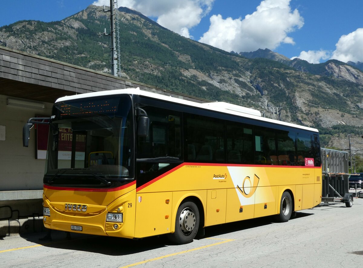 (239'404) - Jaggi, Kippel - Nr. 29/VS 7733 - Iveco am 21. August 2022 beim Bahnhof Gampel-Steg