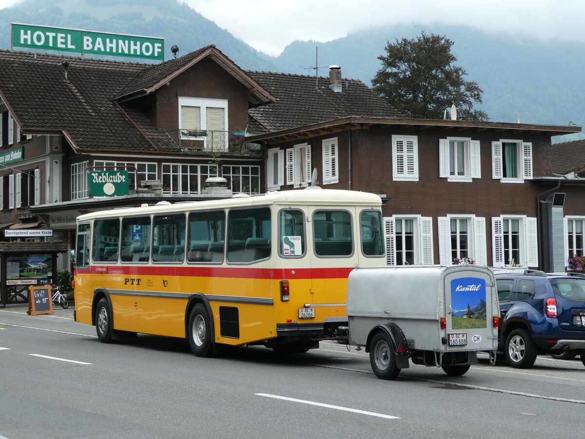 (239'799) - Schmid, Th�rishaus - BE 26'206 - Saurer/T�scher (ex P 24'244) am 28. August 2022 in Giswil, Hotel Bahnhof