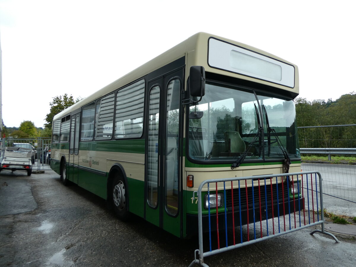 (240'175) - ABl Biasca (R�trobus) - Nr. 17 - NAW/Hess am 24. September 2022 in Moudon, R�trobus