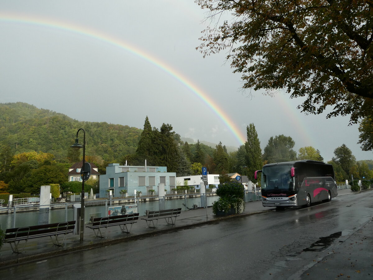 (240'217) - Auto-Transports, La C�te-aux-F�es - NE 993 - Setra am 24. September 2022 bei der Schiffl�ndte Thun