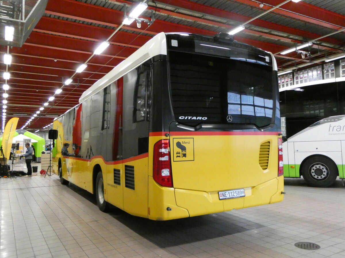 (240'400) - CarPostal Ouest - NE 112'589 - Mercedes am 1. Oktober 2022 in La Chaux-de-Fonds, D�p�t transN