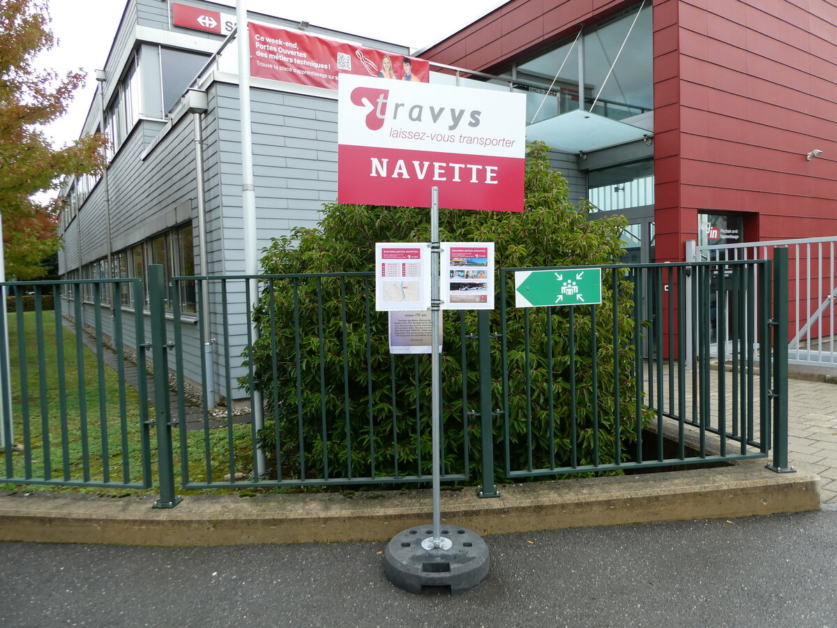 (240'526) - TRAVYS-Haltestelle  NAVETTE  am 2. Oktober 2022 in Yverdon, D�p�t SBB