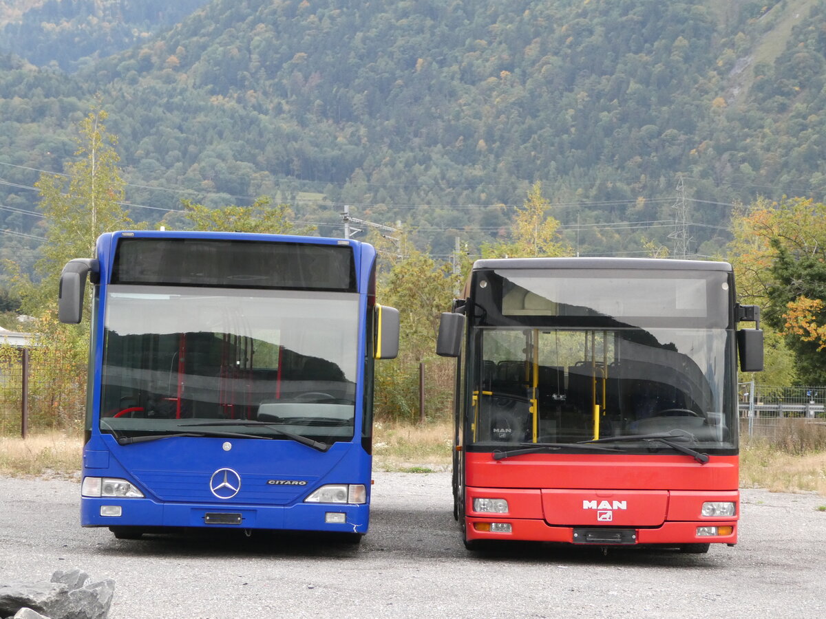 (240'650) - Lathion, Sion - Nr. 25 - Mercedes (ex VZO Gr�ningen Nr. 14) + Nr. 19 - MAN/G�ppel (ex AFA Adelboden Nr. 55) am 8. Oktober 2022 bei St-Maurice