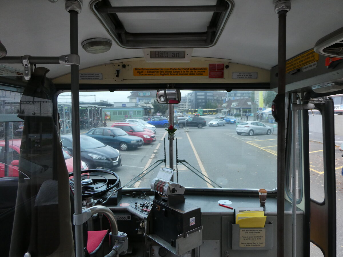 (240'733) - Gast, Reutigen - BE 113'160 - Saurer/T�scher (ex HPTrans, Thusis; ex Mauerhofer, Worb; ex Erni, Schupfart Nr. 3; ex P 24'636) am 9. Oktober 2022 in Thun, CarTerminal (Innenaufnahme)