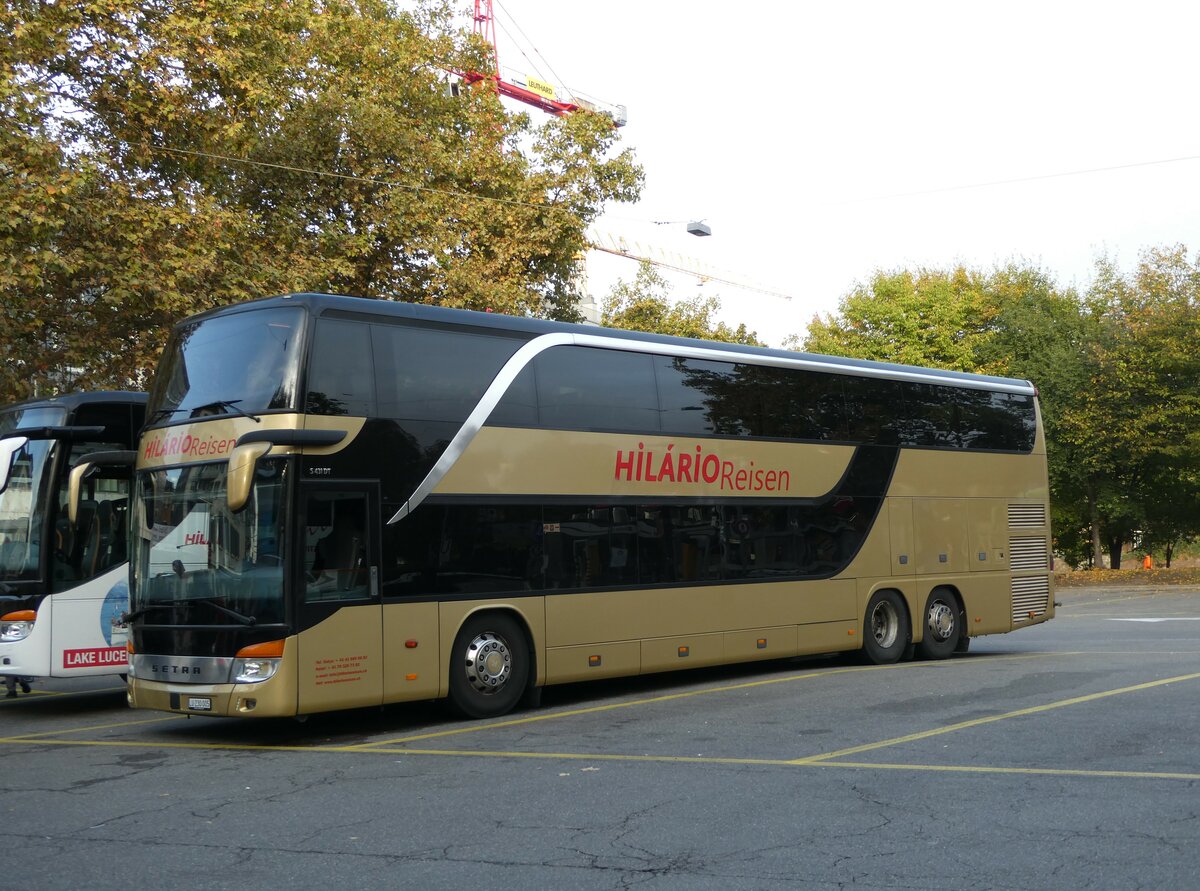 (240'890) - Hil�rio, Sch�tz - LU 230'005 - Setra am 11. Oktober 2022 in Z�rich, Sihlquai