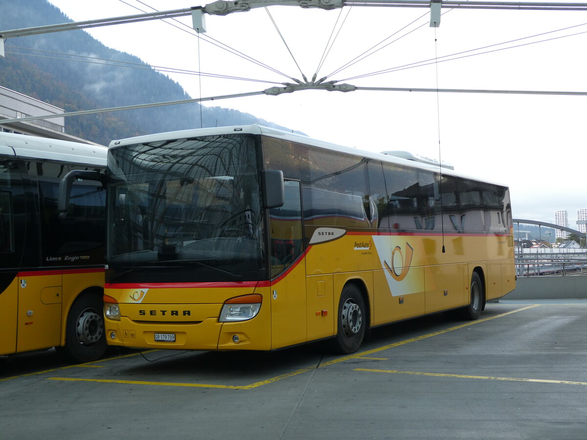 (241'062) - PostAuto Graub�nden - GR 179'709 - Setra am 12. Oktober 2022 in Chur, Postautostation